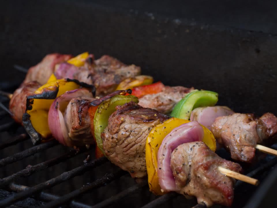 Spiedini di carne e verdure